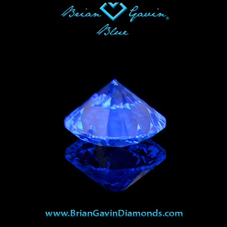 1.742 E VS1 Blue Round fluorescence