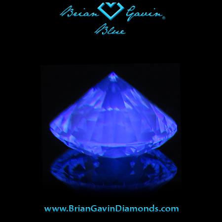 0.817 G VS1 Blue Round fluorescence
