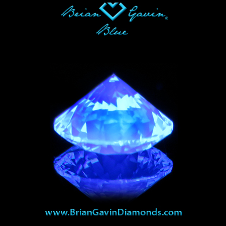 0.411 I VS1 Blue Round fluorescence