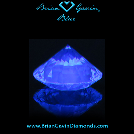 0.426 J VVS1 Blue Round fluorescence