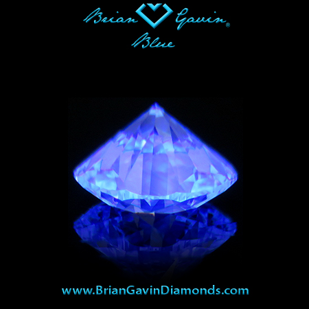 0.703 D VS2 Blue Cushion fluorescence