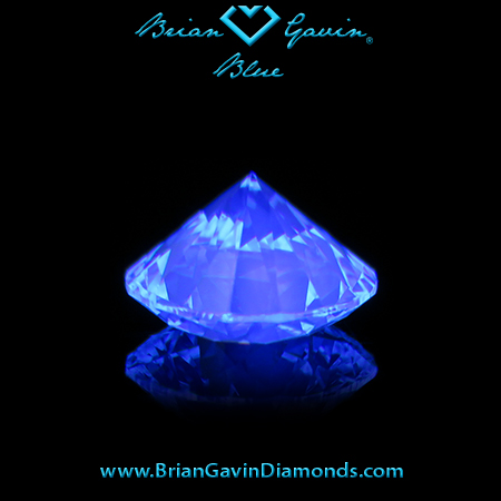 1.038 I VS1 Blue Round fluorescence