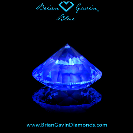 1.071 H VS1 Blue Round fluorescence