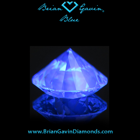2.455 G VVS1 Blue Round fluorescence
