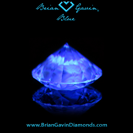 1.360 F VVS2 Blue Round fluorescence