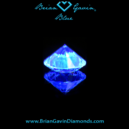0.306 D VS2 Blue Round fluorescence